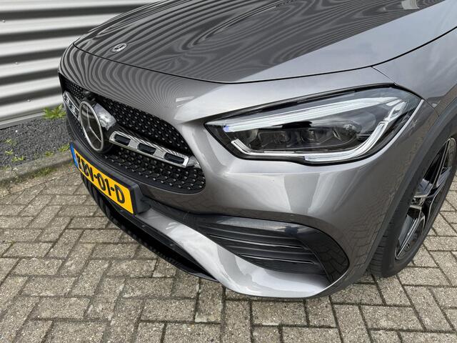 Mercedes-Benz GLA-KLASSE 200 d AMG Panorama Night Sfeer