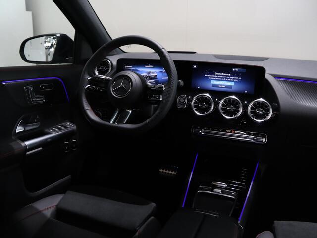 Mercedes-Benz GLA-KLASSE 250e Business Solution AMG | Premium Plus | Panoramaschuifdak | Head-up | Burmester |