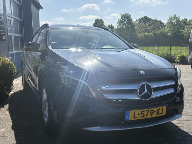 Mercedes-Benz GLA-KLASSE 180 Ambition TREKHAAK-STOELVERW-LM