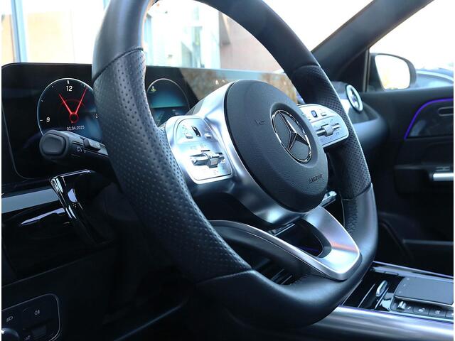 Mercedes-Benz GLA-KLASSE 180 AMG Line Panoramadak | Distronic | Apple Carplay