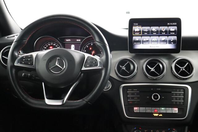 Mercedes-Benz GLA-KLASSE 180 Business Solution AMG Night Upgrade | NAP | Automaat | Pano | Leder/Alcantara | Camera | Keyless
