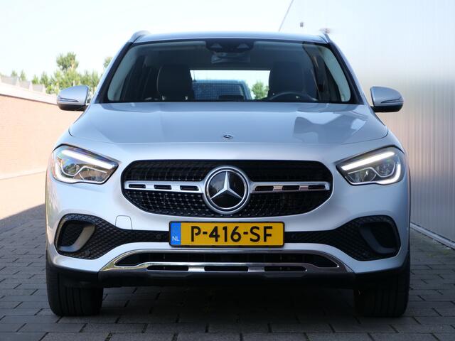 Mercedes-Benz GLA-KLASSE 250 e Style 218 Pk Automaat Navi / DAB / Camera / Apple Carplay / Stoelverwarming