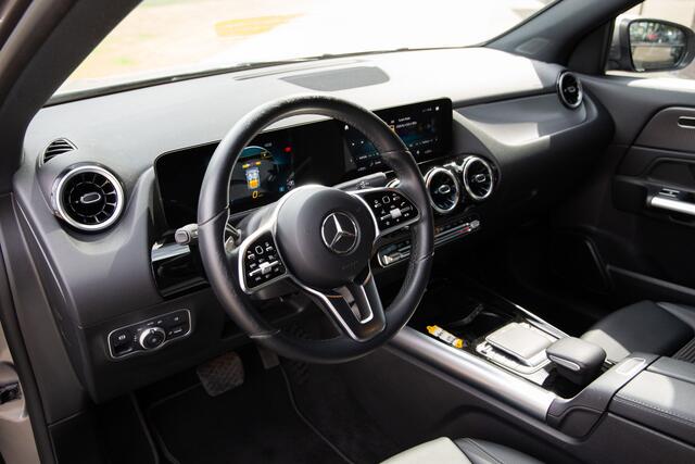Mercedes-Benz GLA-KLASSE 200 AMG Line