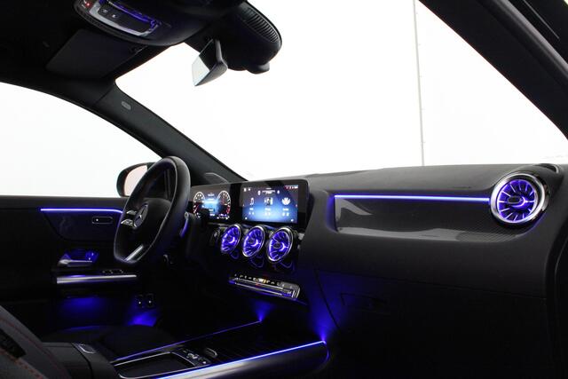 Mercedes-Benz GLA-KLASSE 250 e AMG Line > Night-pakket/keyless/Camera/Apple Carplay