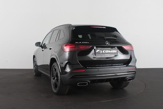 Mercedes-Benz GLA-KLASSE 250 e AMG Line > Night-pakket/keyless/Camera/Apple Carplay