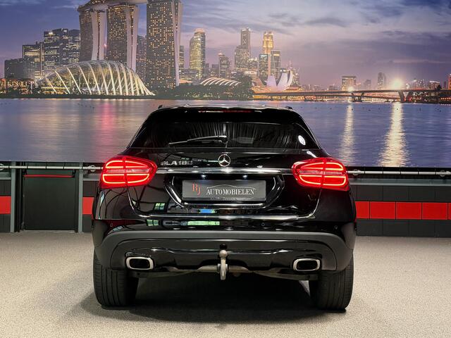 Mercedes-Benz GLA-KLASSE GLA180 Urban Trekhaak|Keyless|Camera|Sfeerverlichting|