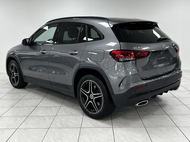 Mercedes-Benz GLA-KLASSE 250 e AMG Line PANORAMADAK | NAVIGATIE | ACHTERUITRIJCAMERA