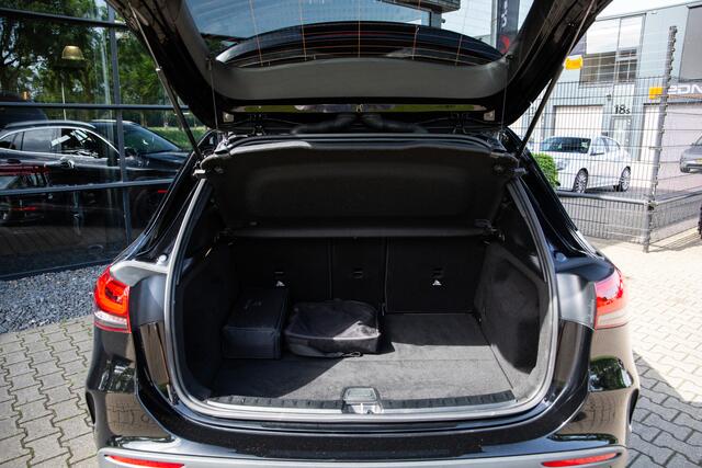 Mercedes-Benz GLA-KLASSE 250 e AMG Line , Virtual cockpit, Achteruitrijcamera, Stoelverwarming,