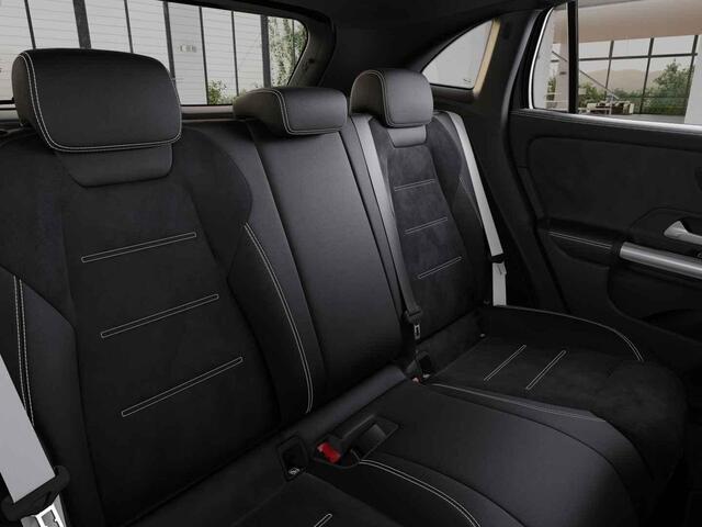 Mercedes-Benz GLA-KLASSE 180 Business Solution AMG