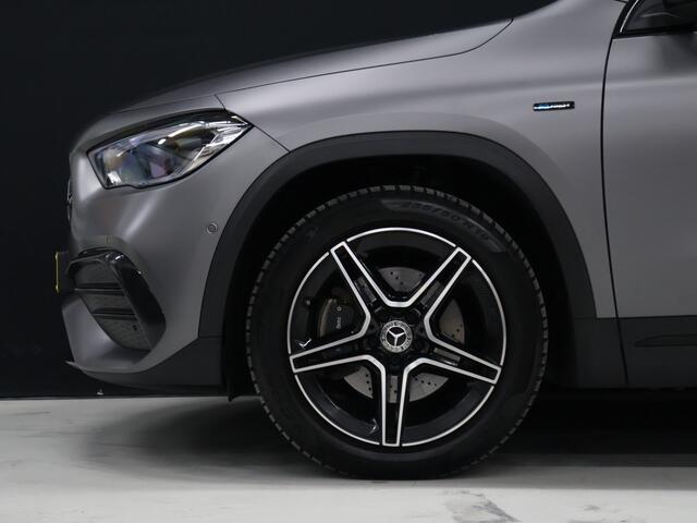 Mercedes-Benz GLA-KLASSE 250 e AMG Business Solution [SCHUIFKANTELDAK, TREKHAAK, CAMERA, PDC, CRUISE, STOELVERWARMING, DIGITAL DASH, ELEKTRISCH VERSTELBARE STOELEN, ELEKTISCHE ACHTERKLEP, NIEUWSTAAT]