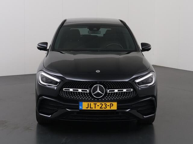 Mercedes-Benz GLA-KLASSE 250 e AMG Line | Night | Panoramadak | Lederen bekleding | Widescreen | 360 graden camera |