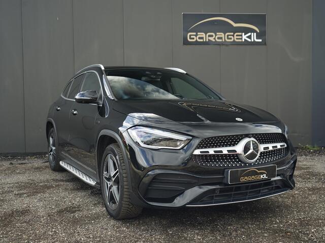 Mercedes-Benz GLA-KLASSE 250 e Business Solution AMG Limited Pano / Burmester / Sfeer verlichting / Elek stoel verst. / Carbon / Side steps / Leder / Memory / All season