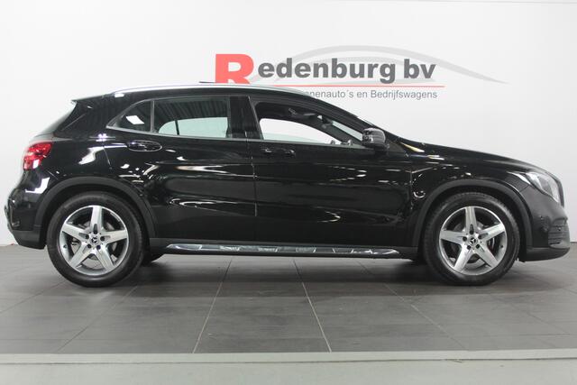 Mercedes-Benz GLA-KLASSE 180 Business Solution AMG - Pano / Carplay / Camera