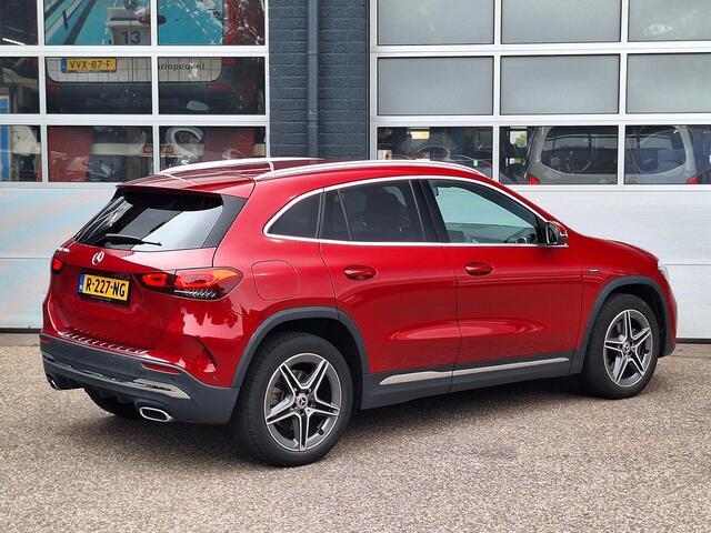 Mercedes-Benz GLA-KLASSE 250 e Business Solution AMG Limited | 360° Camera | DISTRONIC Afstandsassistent | Widescreen | Dodehoekassistentie | El. Inklapbare Buitenspiegels | LED Verlichting | Elektrische achterklep