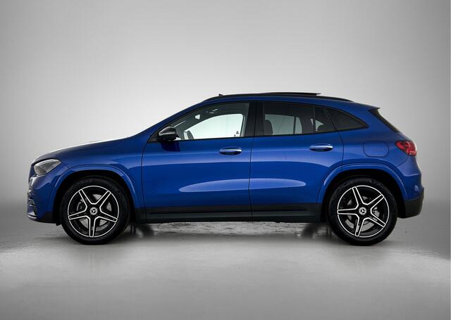 Mercedes-Benz GLA-KLASSE 180 AMG Line | AMG-Line In en Exterieur | Lichtmetalen velgen | panoramadak | Parking support | wide screen | Navigatie | Inclusief 24 maanden MB Certified garantie voor Europa.