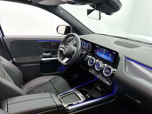 Mercedes-Benz GLA-KLASSE 180 AMG Line | AMG-Line In en Exterieur | Lichtmetalen velgen | panoramadak | Parking support | wide screen | Navigatie | Inclusief 24 maanden MB Certified garantie voor Europa.