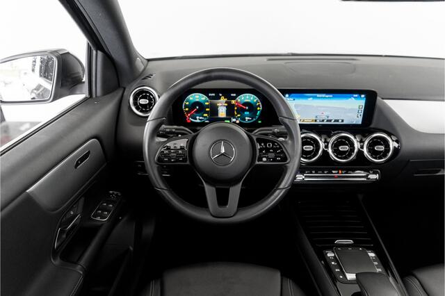 Mercedes-Benz GLA-KLASSE 250 e Business Solution|Panoramadak|Widescreen|Luxury Limited