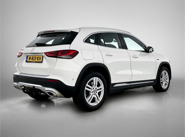 Mercedes-Benz GLA-KLASSE 250 e Style | Achteruitrijcamera | Rijassistentiepakket | Trekhaak | Stoelverwarming | Inclusief 24 maanden MB Certified garantie voor Europa.