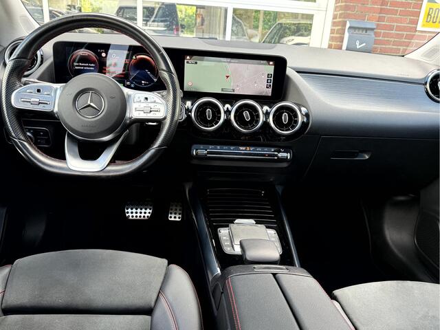 Mercedes-Benz GLA-KLASSE 250 e Business Solution AMG Limited Panoramadak, Camera, 19''Lmv