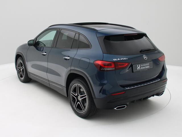 Mercedes-Benz GLA-KLASSE 250 e AMG Pano, Memory, Distronic, Camera