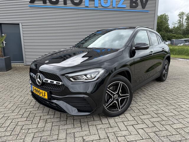 Mercedes-Benz GLA-KLASSE 250 e AMG Line Panoramadak Carplay 19 Inch Sfeerverlichting Stoelverwarming Achteruitrijcamera