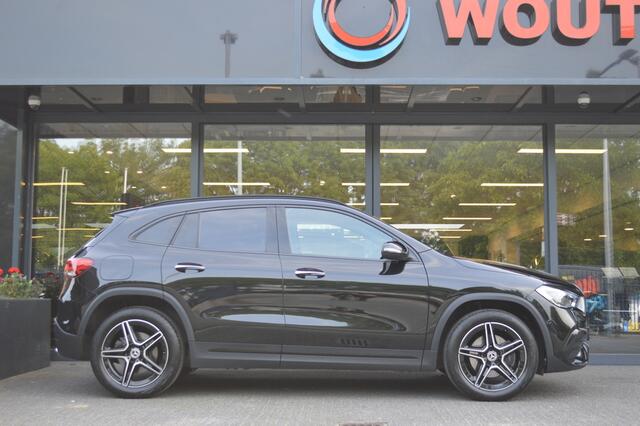 Mercedes-Benz GLA-KLASSE 250 e AMG Multibeam Panorama Widescreen Sfeer Camera Trekh Pdc