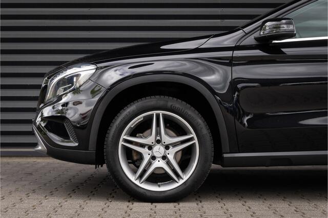 Mercedes-Benz GLA-KLASSE 180 Urban 18'' AMG - Panoramadak - Xenon