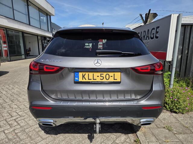 Mercedes-Benz GLA-KLASSE 250 e Business Solution Luxury Limited 18"/Trekhaak/Sfeerverlichting/Camera/PDC v+a/Apple Carplay & Android Auto