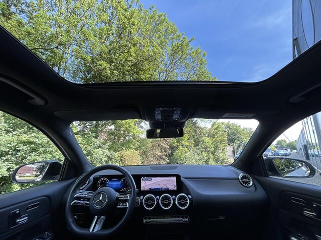 Mercedes-Benz GLA-KLASSE 250 e AMG Line | Panoramadak | Trekhaak |