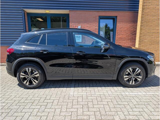 Mercedes-Benz GLA-KLASSE 250 E PROGRESSIVE,Automaat, Trekhaak, Stoelverw, lane assist,