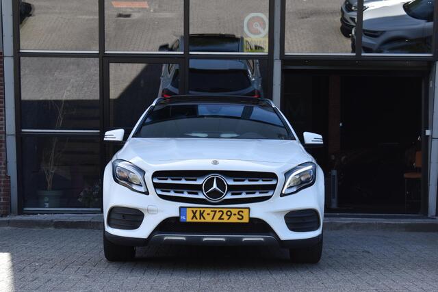 Mercedes-Benz GLA-KLASSE 180 Business Solution AMG Pano Stoelvw