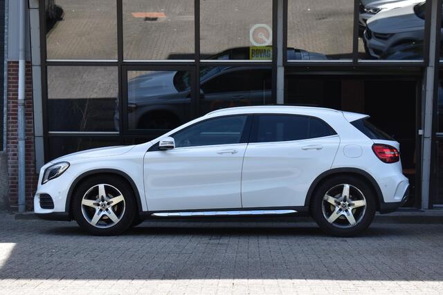 Mercedes-Benz GLA-KLASSE 180 Business Solution AMG Pano Stoelvw