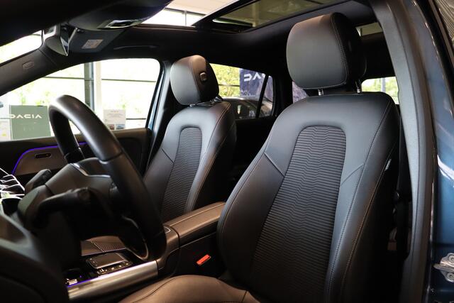 Mercedes-Benz GLA-KLASSE 250 e Luxury Line PHEV | Pano | Stoelverwarming | Sfeerverlichting | Camera | Cruise Control