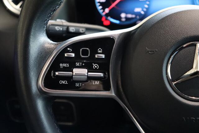 Mercedes-Benz GLA-KLASSE 250 e Luxury Line PHEV | Pano | Stoelverwarming | Sfeerverlichting | Camera | Cruise Control