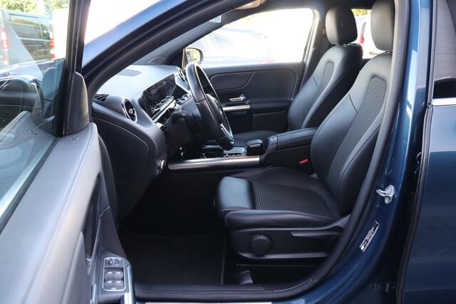 Mercedes-Benz GLA-KLASSE 250 e Progressive PHEV | Camera | Cruise Control | Navigatie | LED | Halfleder
