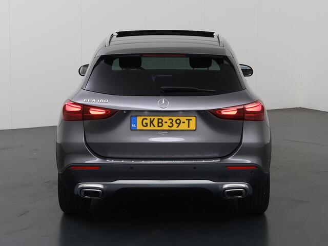 Mercedes-Benz GLA-KLASSE 180 Star Edition Luxury Line | Keyless | Achteruitrijcamera | Panoramadak | Stoelverwarming |