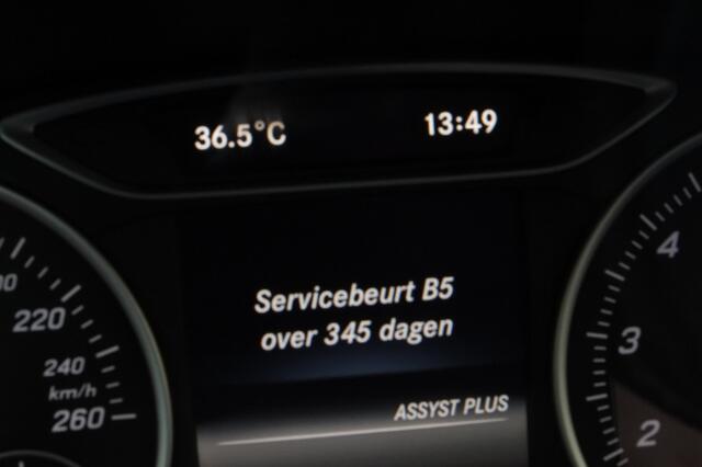 Mercedes-Benz GLA-KLASSE 180 Business Solution | Achteruitrijcamera | Navi | Stoelverwarm
