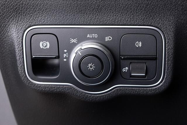 Mercedes-Benz GLA-KLASSE 250 e Business Line | NAVI | CAMERA | ECC | Half LEDER | PHEV .