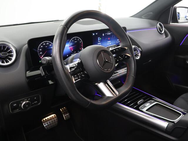 Mercedes-Benz GLA-KLASSE 180 AMG Line | AMG | Stoelverwarming | Achteruitverwarming | Sfeerverlichting |