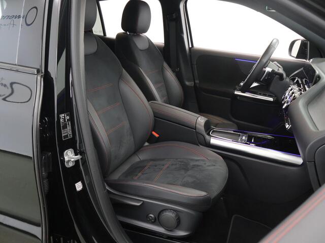 Mercedes-Benz GLA-KLASSE 180 AMG Line | AMG | Stoelverwarming | Achteruitverwarming | Sfeerverlichting |
