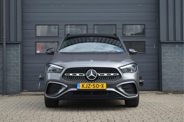 Mercedes-Benz GLA-KLASSE 180 AMG Line | PANO | ACC | CAM | KEYLESS |