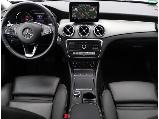 Mercedes-Benz GLA-KLASSE 200 Premium | Trekhaak | 360 Camera | LED