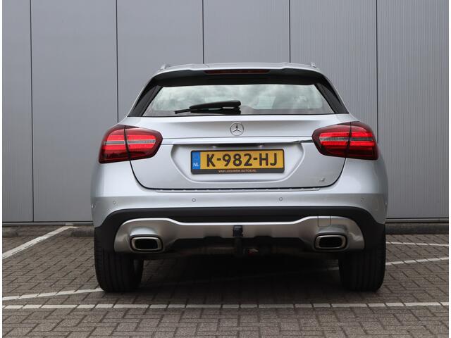 Mercedes-Benz GLA-KLASSE 200 Premium | Trekhaak | 360 Camera | LED
