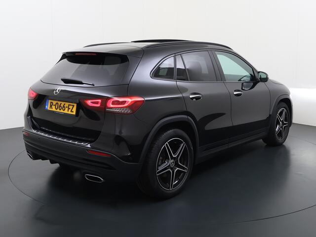 Mercedes-Benz GLA-KLASSE 180 AMG line | Pano Memory Multibeam Keyless