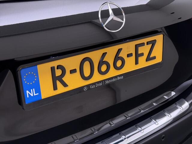 Mercedes-Benz GLA-KLASSE 180 AMG line | Pano Memory Multibeam Keyless