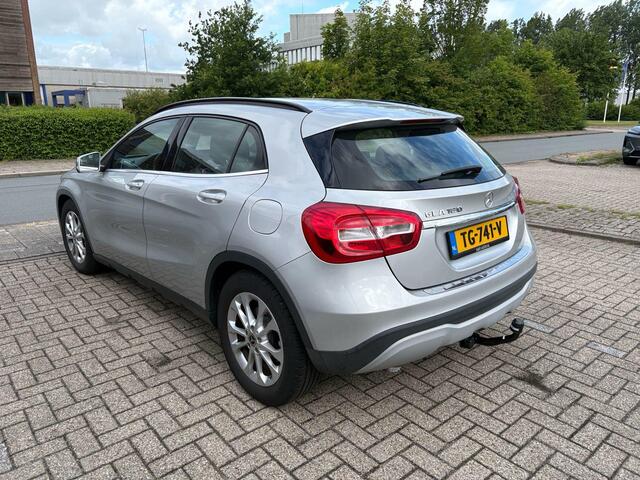 Mercedes-Benz GLA-KLASSE 180 Business Solution | Automaat | Trekhaak | Elek. Kofferklep | Camera |