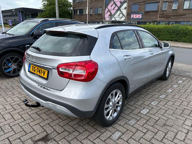 Mercedes-Benz GLA-KLASSE 180 Business Solution | Automaat | Trekhaak | Elek. Kofferklep | Camera |