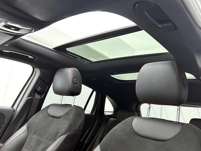 Mercedes-Benz GLA-KLASSE 200 AMG line | Panorama schuifdak | Night pakket | Memory Seats | Sfeerverlichting | MultiBeam Led | Elektr.Achterklep | Inclusief 24 maanden MB Certified garantie voor Europa.