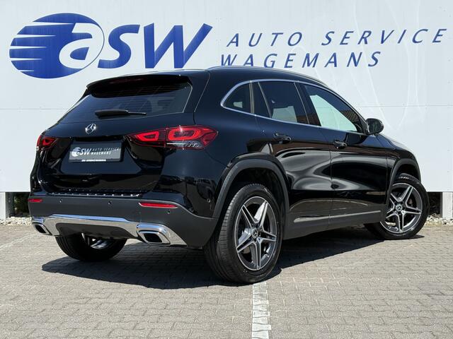 Mercedes-Benz GLA-KLASSE 200 Business Solution Luxury | Trekhaak | Ambient Light | LED | 18 inch