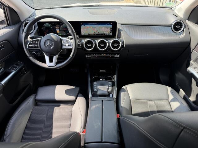 Mercedes-Benz GLA-KLASSE 250 e Business Solution Luxury Limited 18"/Trekhaak/Stoelverwarming/Sfeerverlichting/Camera/PDC v+a/Apple Carplay & Android Auto